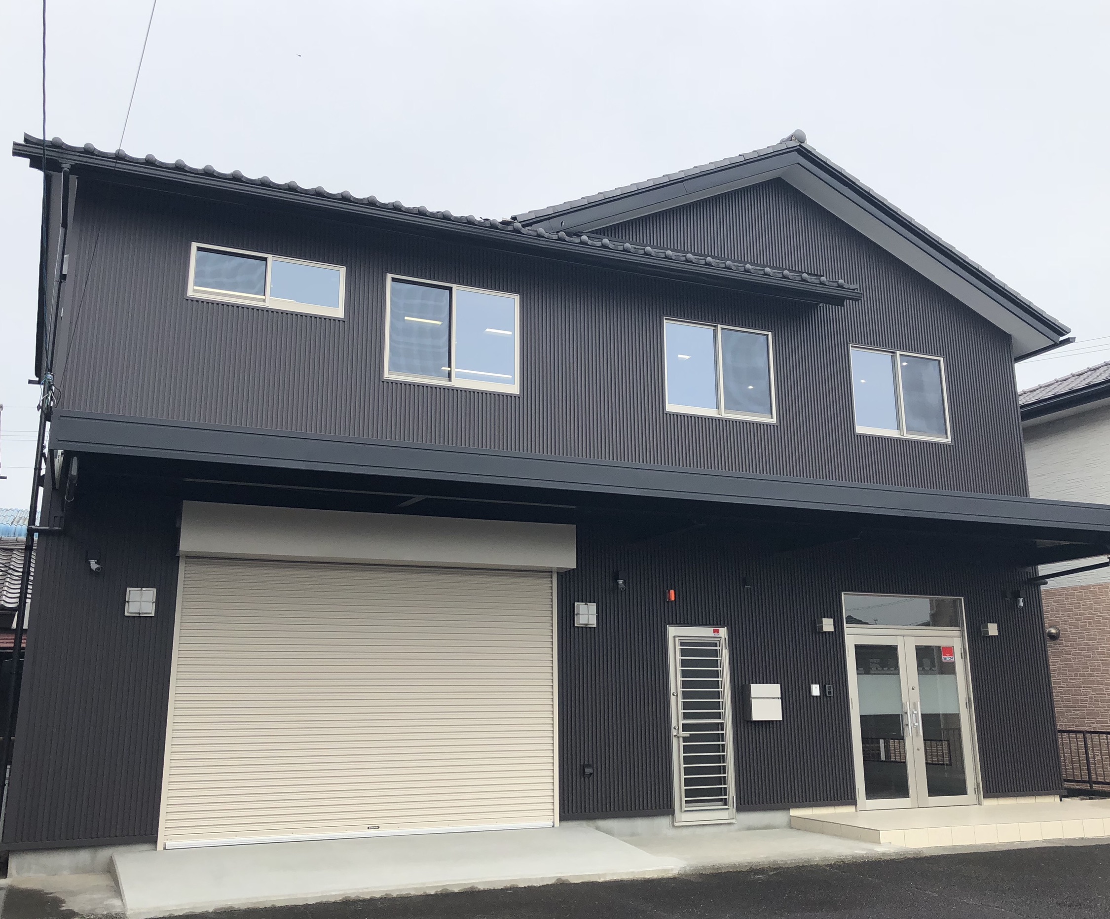 株式会社　新英設備　外観写真